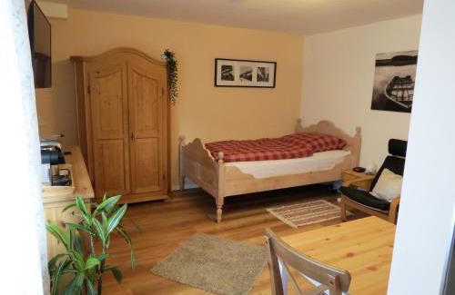 Cronenberg Apartment | Guest Rated: Gästehaus Schönenberg with 9/10 Score