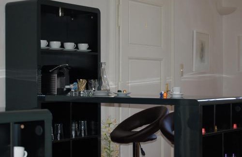 Aschach an der Donau House | Discover Gästehaus Schloss Aschach: Pet-Friendly Retreat