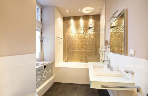 Mettlach Hotel | Discover Gästehaus Schloss Saareck: Family-Friendly Retreat
