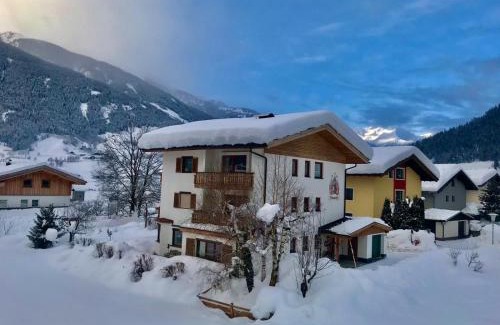 Matrei in Osttirol House | Guest Rated: 8.8 at Gästehaus Schneeberger Retreat