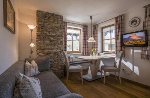 Koessen House | Family-Friendly Gästehaus Schwaiger - Wiesenweg Awaits You