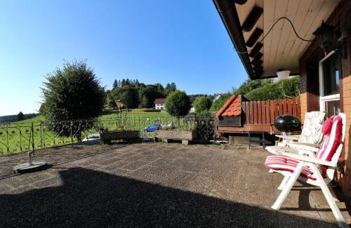 Friedenweiler Apartment | Pet-Friendly Gästehaus Sonnenheim in Peaceful Friedenweiler