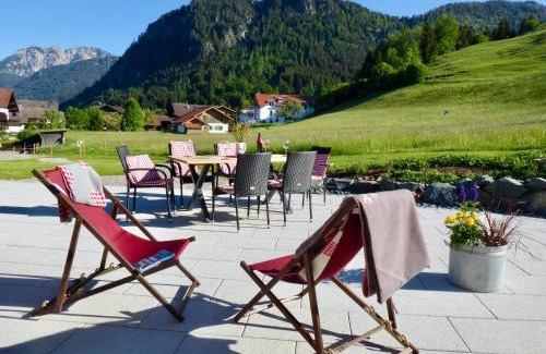 Rofleuten Hotel | Guest Rated 10/10: Gästehaus Sonnenplatzerl with Ocean View