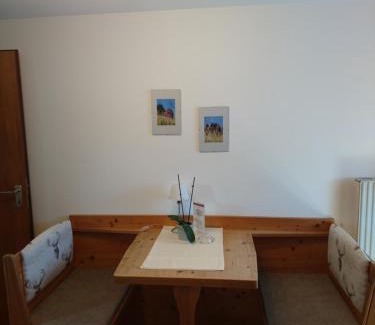 Lenggries House | Oceanfront Gästehaus Sonnleit’n with Breakfast & Family-friendly Enjoyment
