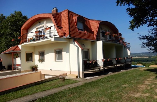 Nemesbuk House | Guest Rated 10/10: Gästehaus Stein with Oceanfront Views