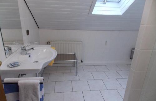 Clausthal-Zellerfeld House | Gästehaus Tannenhof: Oceanfront Escape with Hot Tub & Breakfast