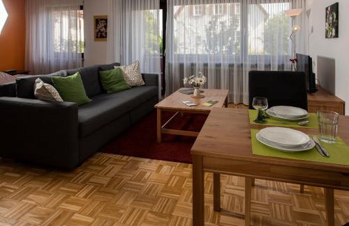 Bad Bergzabern Apartment | Gästehaus Tannenhof: Family and Pet-Friendly Retreat