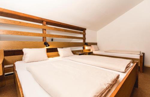 Tauer House | Cozy Gästehaus Tauernhaus: Pet-Friendly with Breakfast