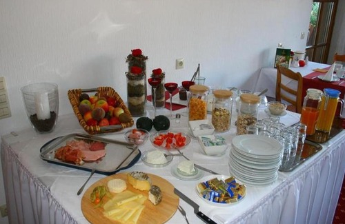 Endingen am Kaiserstuhl House | Pet-Friendly Gästehaus Trahasch with Top Guest Ratings