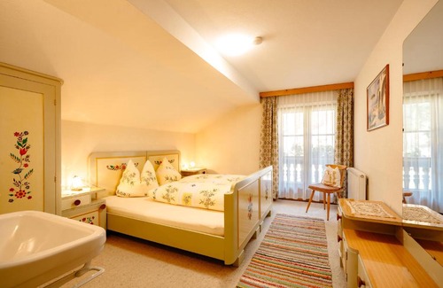 Brandberg Apartment | Family-Friendly Retreat at Gästehaus Waldruh, Rated 8.7/10