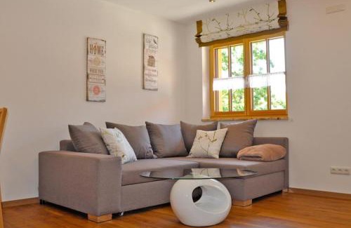 Gauting Apartment | Family-Friendly Gästehaus Walser with Exceptional 9.2 Rating
