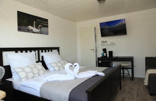 Rheinhausen Apartment | Family-Friendly Stay at Gästehaus zum Rhein - Rated 9.4/10
