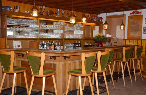 Mutzenich Apartment | Inviting Gästehaus Zum Stehling with Oceanfront Views