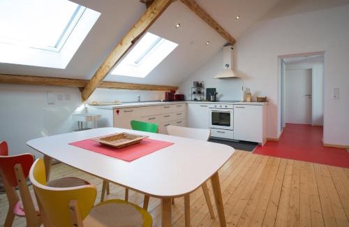 Losheim am See Apartment | High-Quality Stay at Gästehaus zur Griechswies - 4 Stars