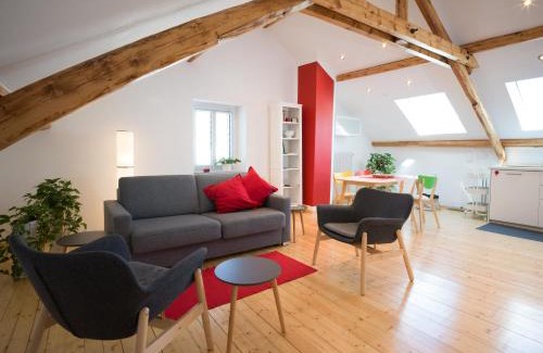Losheim am See Apartment | High-Quality Stay at Gästehaus zur Griechswies - 4 Stars