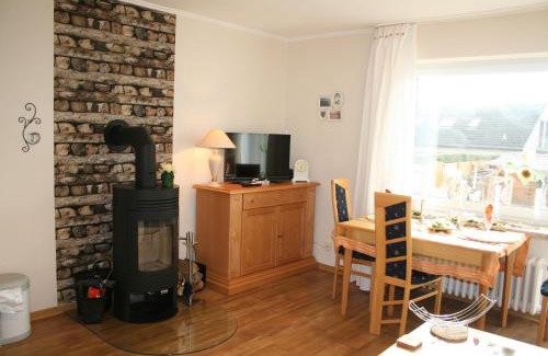 Dahme Apartment | Oceanfront Escape at Gästehaus Zur Seemöwe, Fewo 5