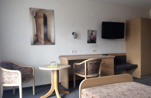 Gueglingen Bed & Breakfast | Family-Friendly Gästehause Löwen with Great Reviews