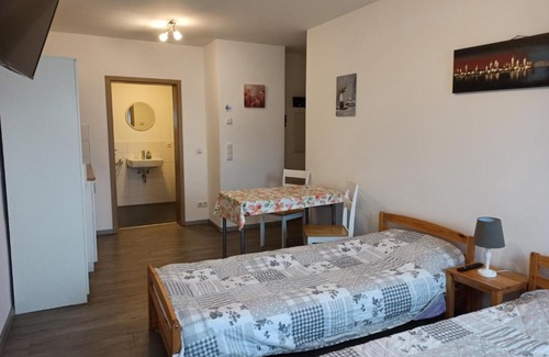 Strehla Apartment | Family-Friendly Stay at Gästewohnung Fischer - Rated 9.3/10