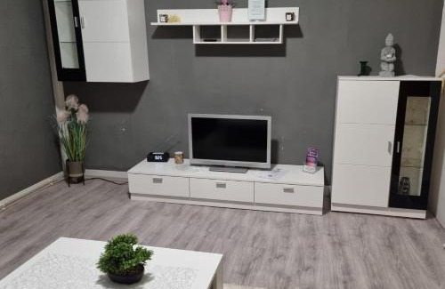 Plotzky Apartment | Convenient Gästewohnung Near Ferienpark Plötzky