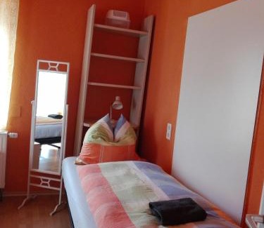 Neuhausen auf den Fildern Apartment | Family-Friendly Stay at Gästezimmer Fuchs - Great Reviews!