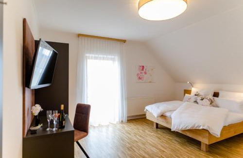 Heimschuh Apartment | Discover Gästezimmer Das Hambammer: 9.4/10 Rated Stay