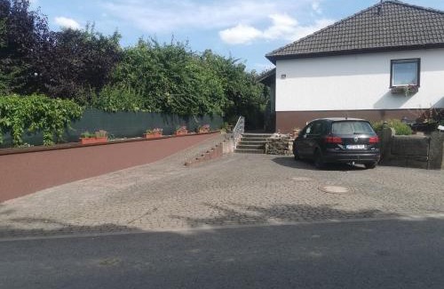 Bad Muender am Deister House | Family-Friendly Stay at Gästezimmer Neumann - Rated 8.6/10