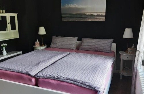 Extertal Apartment | Pet-Friendly Gästezimmer im Freudenthal with Breakfast & Dining