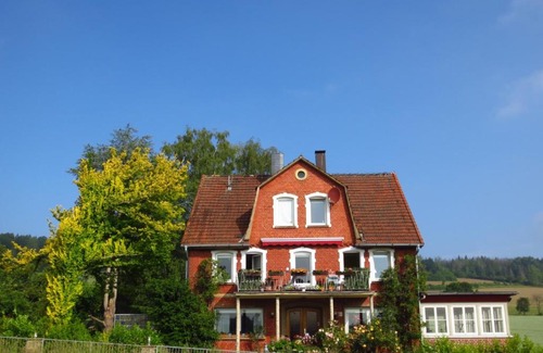 Extertal Apartment | Pet-Friendly Gästezimmer im Freudenthal with Breakfast & Dining