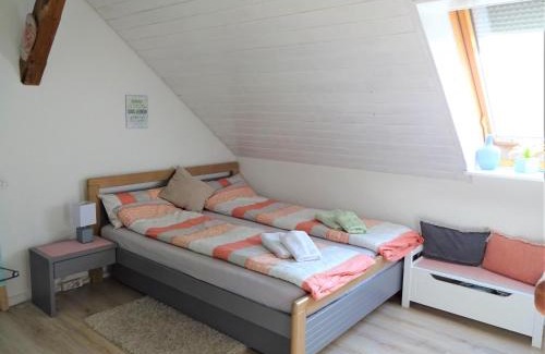 Bad Urach House | Cozy Gästezimmer in Bad Urach - Family Friendly Retreat