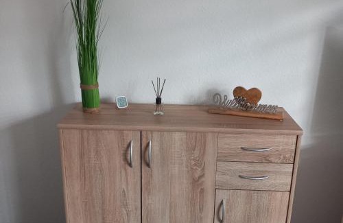 Rudersdorf Apartment | Charming Gästezimmer Melz with Oceanfront Views & Dining
