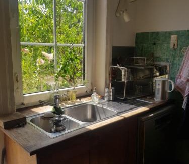 Wustrow House | Cozy Privatzimmer auf dem Kulturhof – Guest Rated 8/10