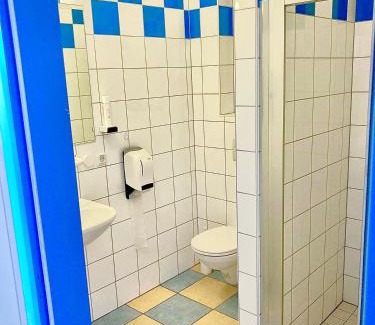 Favoriten Bed & Breakfast | Family-Friendly Gästezimmer Puzwidu with High Guest Ratings