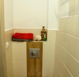 Scheibenberg Apartment | Inviting Gästezimmer Schmidt: Child-Friendly Retreat
