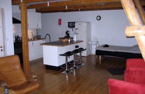 Skarby Apartment | Gårdsboende: Top-Rated Stay with Family-Friendly Amenities
