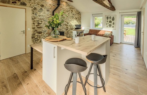 Saint-Philbert-de-Grand-Lieu House | Gîte le 411 - Grange Rénovée Dans la Campagne de St Philbert de Grand Lieu