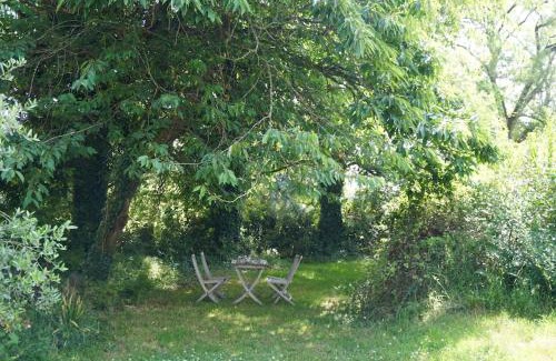 Pluvigner House | Cozy Gîte à la Campagne: Pet-Friendly Retreat near Beaches
