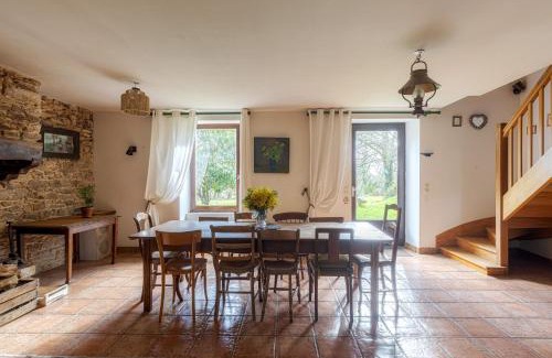 Pluvigner House | Cozy Gîte à la Campagne: Pet-Friendly Retreat near Beaches