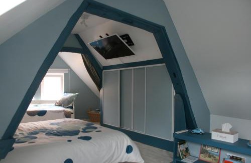 Fontaine-Lavaganne House | Cozy Gîte à la Ferme des Rooses - Child Friendly Retreat