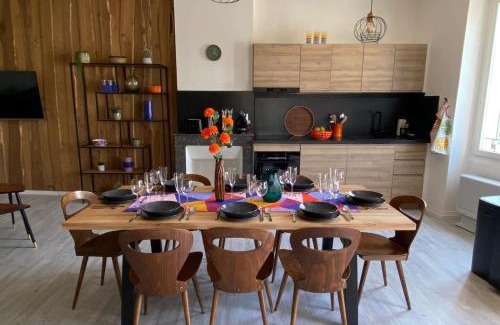 Villereal House | Relaxing Gîte à Villeréal with Spa and Hot Tub Access
