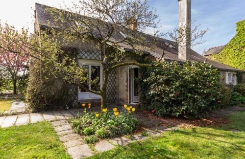 Joue-sur-Erdre House | Eco-Friendly Gîte with Garden, Terrace near Forest & Lakes