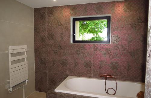 Clermont-Creans Apartment | Eco-Friendly Gîte near Zoo & Theatre Festival - 9.8 Rated