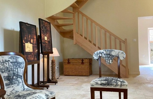 Ainay-le-Vieil House | Elegant Home with Garden, Castle View & Secure Parking