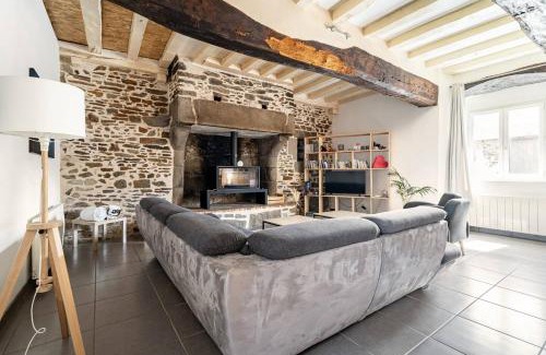 Plerguer House | Relax at Manoir Pierre in Equestrian Center near St. Malo