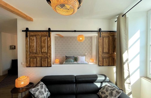 Oloron-Sainte-Marie Apartment | Historic Gîte Ô PYRÉNÉES: Family-Friendly Retreat with 9.5/10