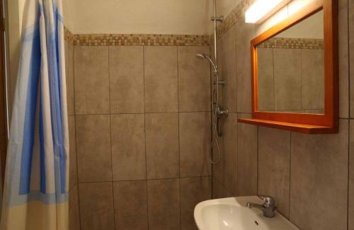Lurs Apartment | Budget-Friendly Gîte 1 Ferme Equestre Les Coccinelles