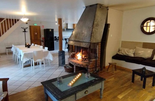 Bernay-en-Ponthieu House | Spacious Gîte for 15 with Oceanfront Views Near Le Crotoy