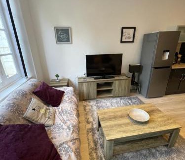Excideuil Apartment | Exceptional Family Apartment with Pool Near Château d'Excideuil