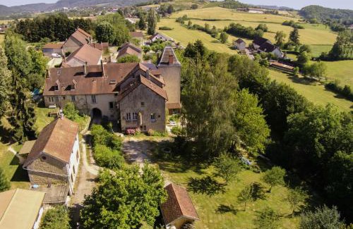 Villeneuve-sous-Pymont House | Discover Gîte 2 du Château de Feschaux with Ocean Views
