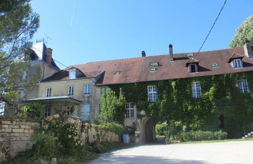 Villeneuve-sous-Pymont House | Discover Gîte 2 du Château de Feschaux with Ocean Views