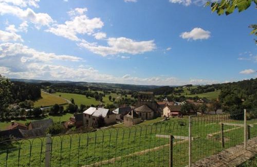 Lorcieres House | Comfortable Gîte Lorcières for Families in Beautiful Setting